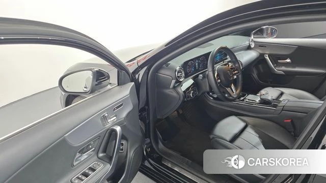 Mercedes-Benz A-Class W177 2021 Черный из Кореи, фото 2