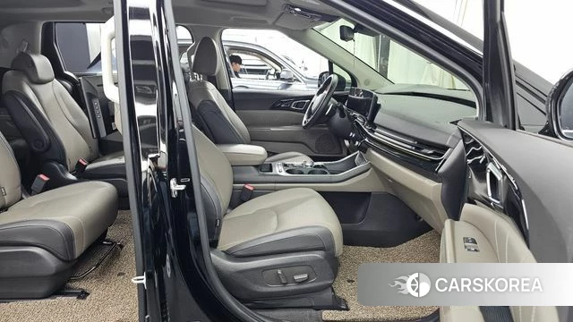 Kia The New Carnival 4th Generation 2024 Черный из Кореи, фото 2