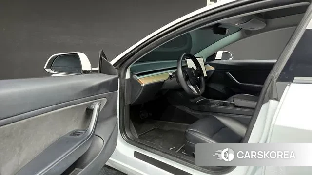 Tesla Model 3 2021 Белый из Кореи, фото 2