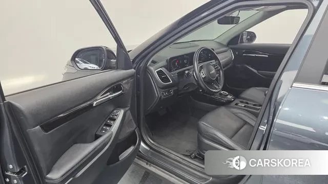 Kia The New Seltos 2023 Серый из Кореи, фото 2