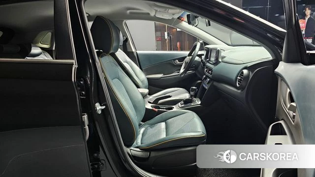 Hyundai Kona 2018 Черный из Кореи, фото 2
