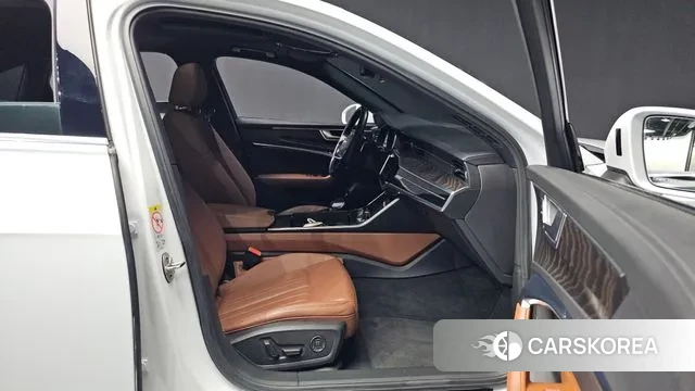 Audi A6 (C8) 2021 Белый из Кореи, фото 2