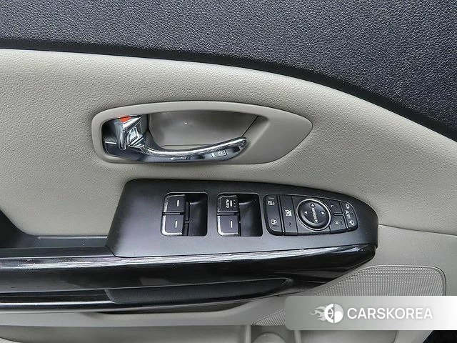 Kia The New Carnival 2018 Черный из Кореи, фото 2