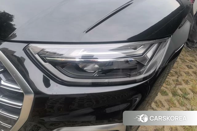 Audi Q5L 2022 Черный из Китая, фото 2