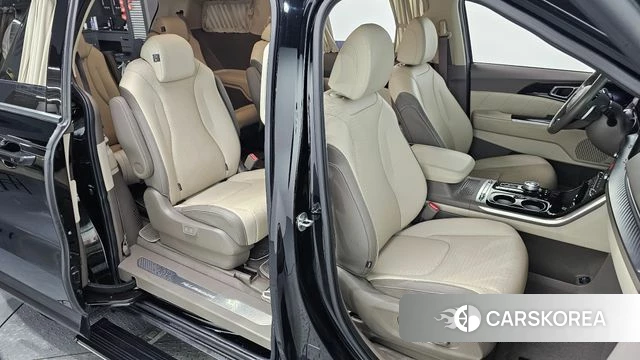 Kia Carnival 4th generation 2022 Черный из Кореи, фото 2