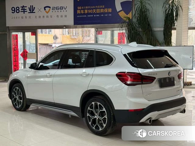 BMW X1 2022 Белый из Китая, фото 2