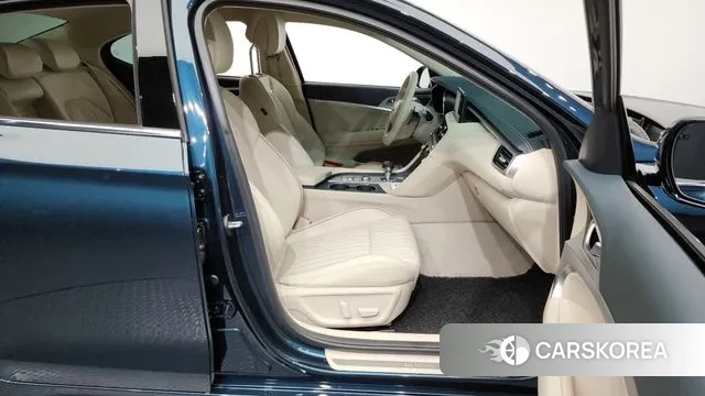 Genesis The New G70 2023 Синий из Кореи, фото 2