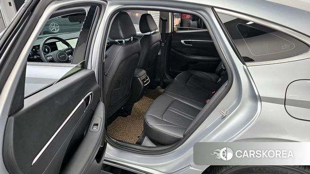 Hyundai Sonata D Edge (DN8) 2023 Серебряный из Кореи, фото 2