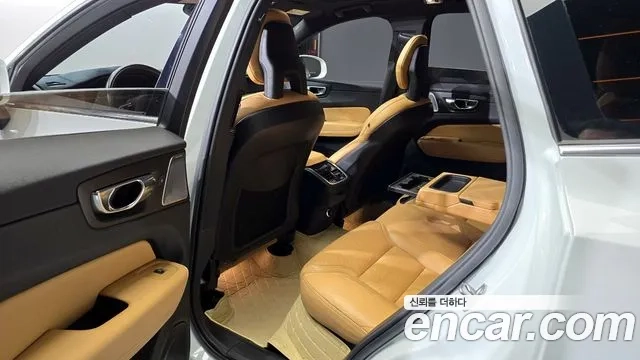 Volvo XC60 second Generation 2018 Белый из Кореи, фото 2