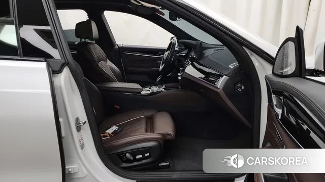 BMW 6 Series GT (G32) 2022 Белый из Кореи, фото 2