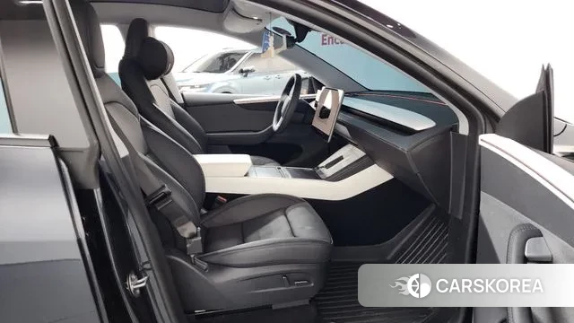 Tesla Model Y 2025 Серый из Кореи, фото 2