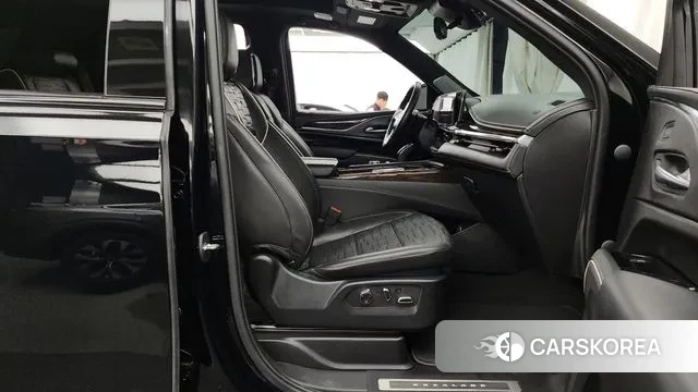 Cadillac Escalade 5th Generation 2023 Черный из Кореи, фото 2