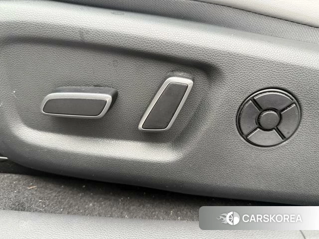 Nissan N7 2025 Серебристо-серый из Китая, фото 2