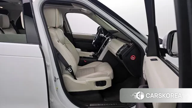 Land Rover Discovery 5 2018 Белый из Кореи, фото 2