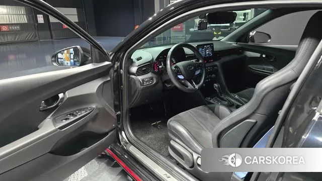 Hyundai Veloster (JS) 2021 Черный из Кореи, фото 2