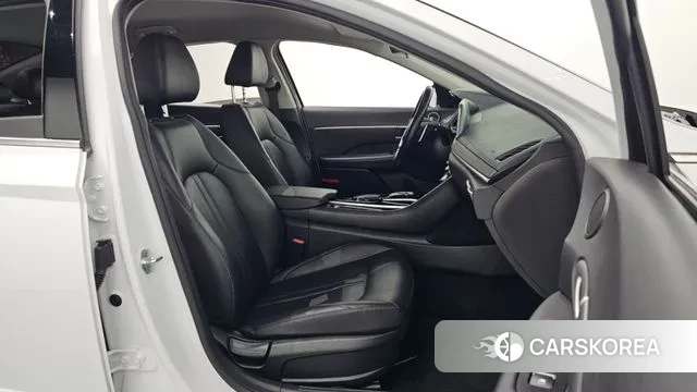 Hyundai Sonata (DN8) 2022 Белый из Кореи, фото 2