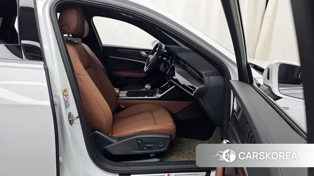 Audi A6 (C8) 2021 Белый из Кореи, фото 2