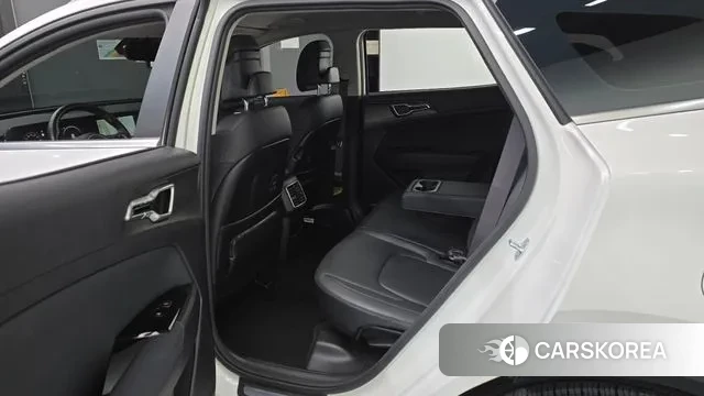 Kia Sportage 5th Generation 2023 Белый из Кореи, фото 2