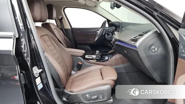 BMW X4 (G02) 2023 Черный из Кореи, фото 2