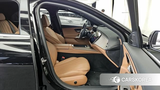 Mercedes-Benz E-Class W214 2024 Черный из Кореи, фото 2