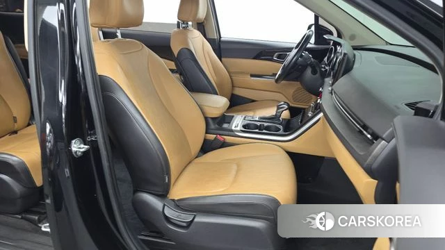 Kia Carnival 4th generation 2022 Черный из Кореи, фото 2