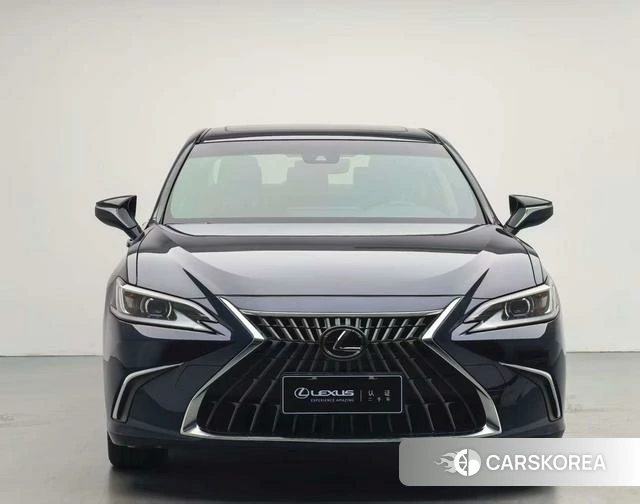 Lexus ES 2022 Черный из Китая, фото 2