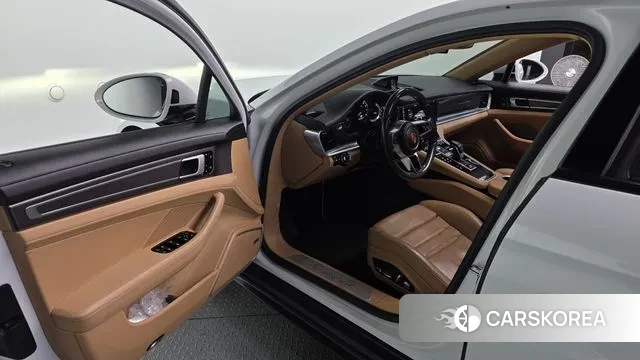 Porsche Panamera (971) 2018 Белый из Кореи, фото 2