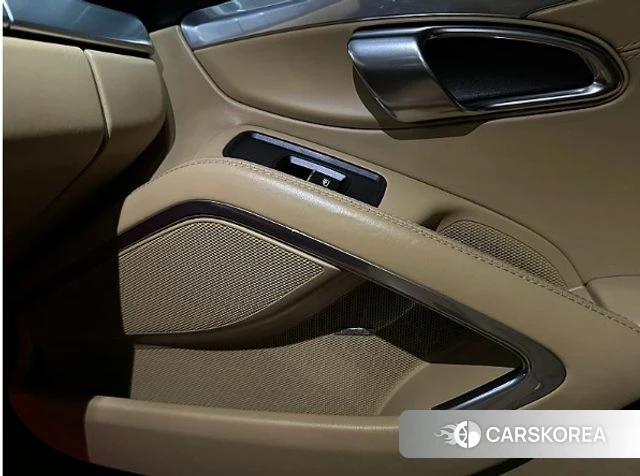 Porsche 718 Boxster 2018 Белый из Кореи, фото 2