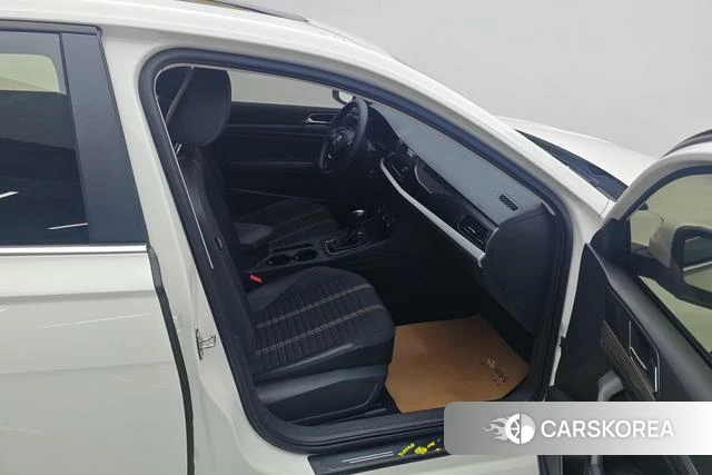 Volkswagen Lavida 2020 Белый из Китая, фото 2