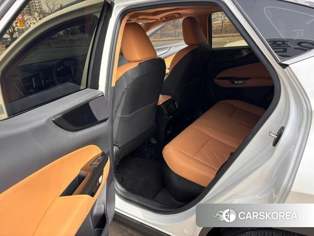 Lexus NX350h Second generation 2024 Белый из Кореи, фото 2