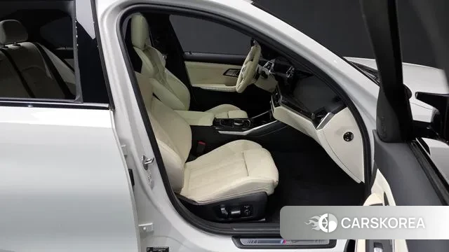 BMW 3 Series (G20) 2023 Белый из Кореи, фото 2