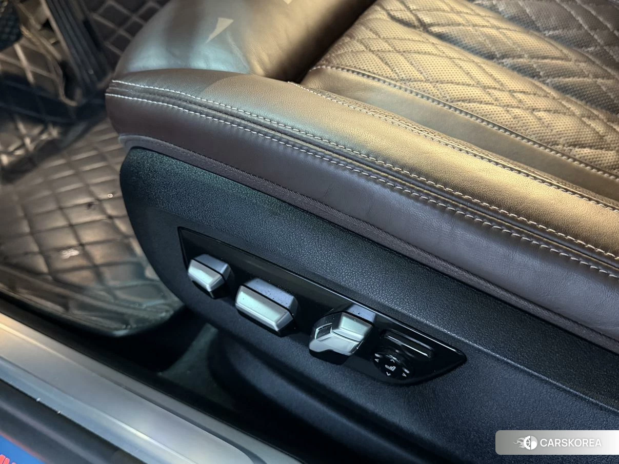 BMW 7 series 2021 Черный из Китая, фото 2