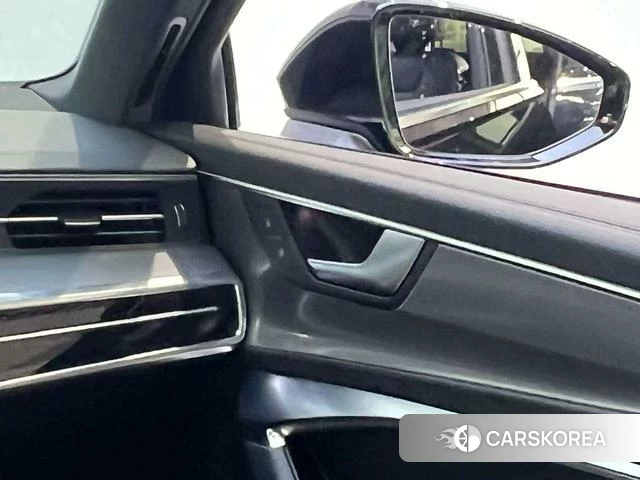 Audi A6L 2022 Черный из Китая, фото 2