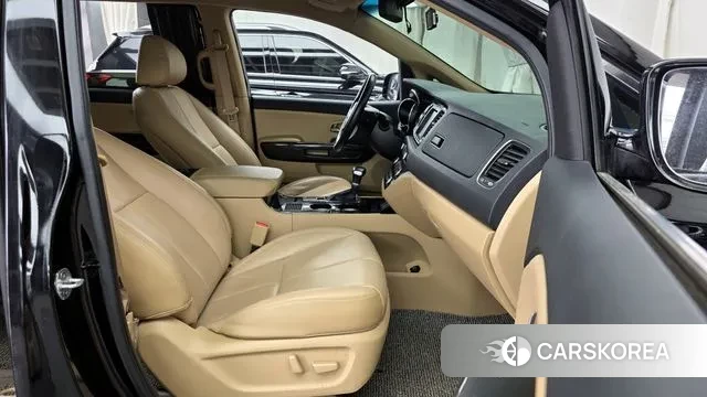 Kia The New Carnival 2020 Черный из Кореи, фото 2