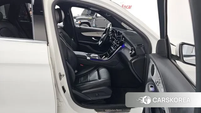 Mercedes-Benz GLC-Class X253 2020 Белый из Кореи, фото 2