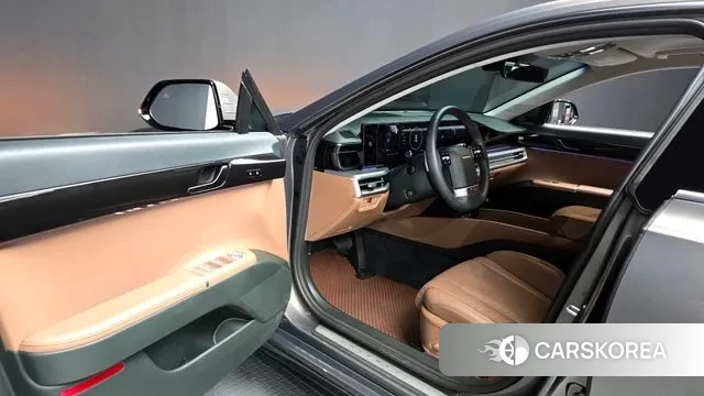 Hyundai Grandeur Hybrid (GN7) 2023 Песочный из Кореи, фото 2