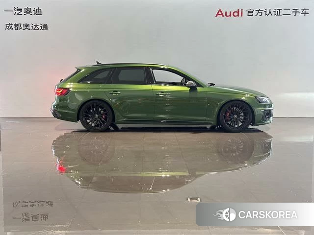 Audi RS 4 2021 Зеленый из Китая, фото 2