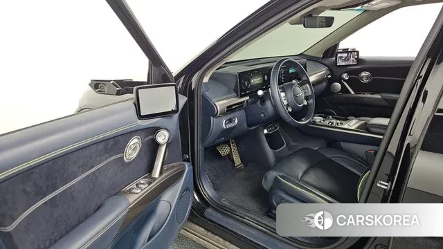 Genesis GV60 2021 Черный из Кореи, фото 2