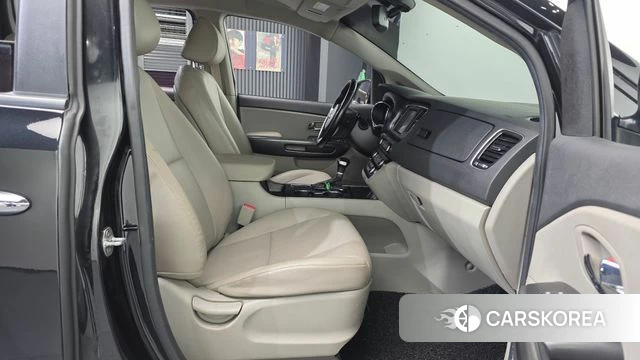 Kia The New Carnival 2020 Черный из Кореи, фото 2