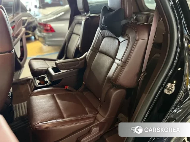 Lincoln Aviator 2nd generation 2021 Черный из Кореи, фото 2