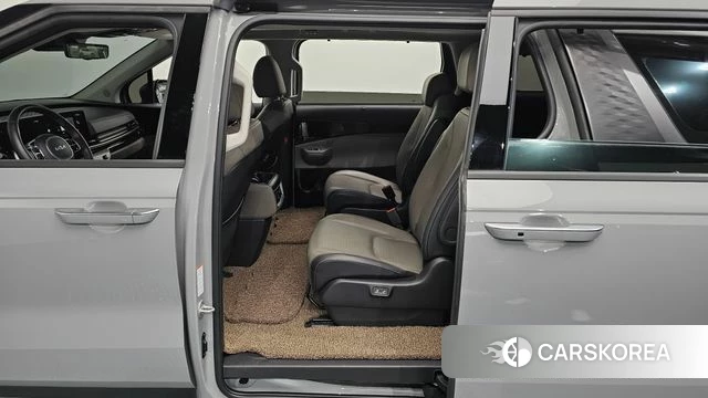 Kia The New Carnival 4th Generation 2024 Серебристо-серый из Кореи, фото 2