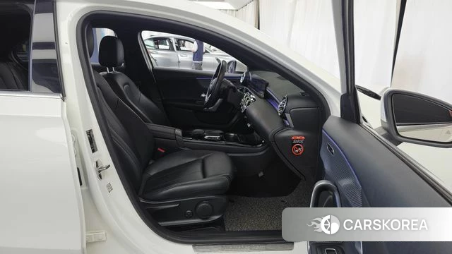 Mercedes-Benz A-Class W177 2020 Белый из Кореи, фото 2