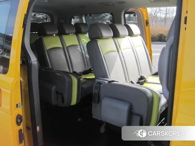 Hyundai The New Grand Starex 2018 Желтый из Кореи, фото 2