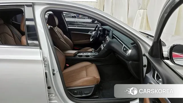 Genesis G70 2018 Серебряный из Кореи, фото 2