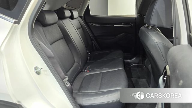 Kia Seltos 2022 Белый из Кореи, фото 2