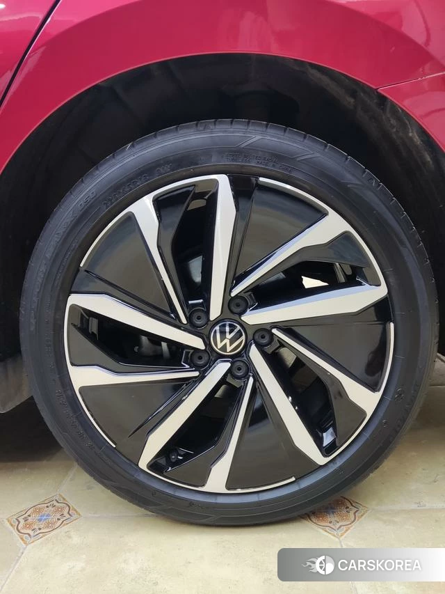 Volkswagen Lingdu 2022 Красный из Китая, фото 2