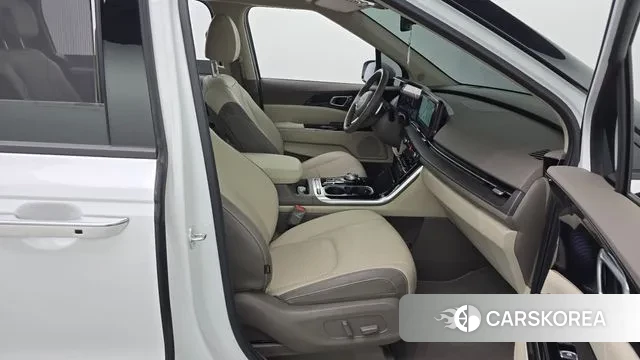 Kia Carnival 4th generation 2023 Белый из Кореи, фото 2