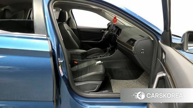 Volkswagen 7th Generation of Jetta 2021 Синий из Кореи, фото 2