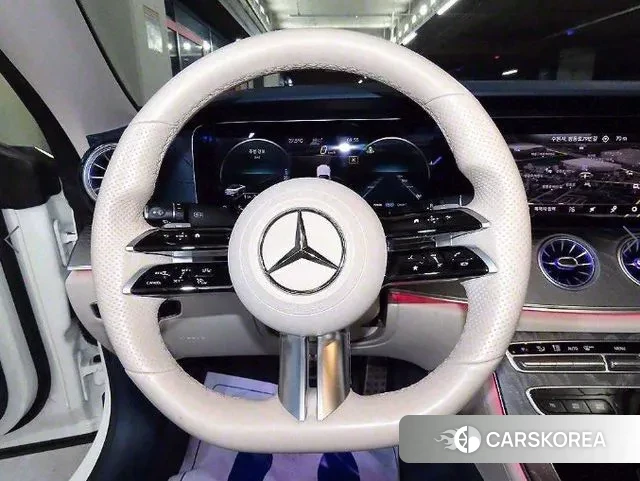 Mercedes-Benz E-Class W213 2021 Белый из Кореи, фото 2