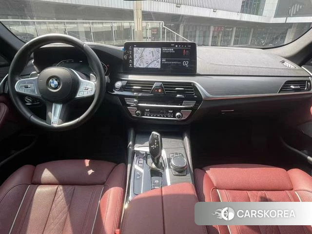 BMW 5 series 2023 Черный из Китая, фото 2